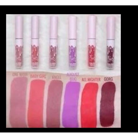 Kylie Cosmetics Lipstick 204 baby girl - Picture 2 of 3